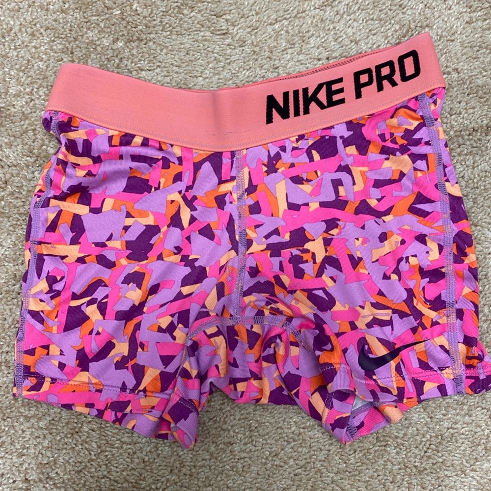 Nike Pro Girl Shorts size Small